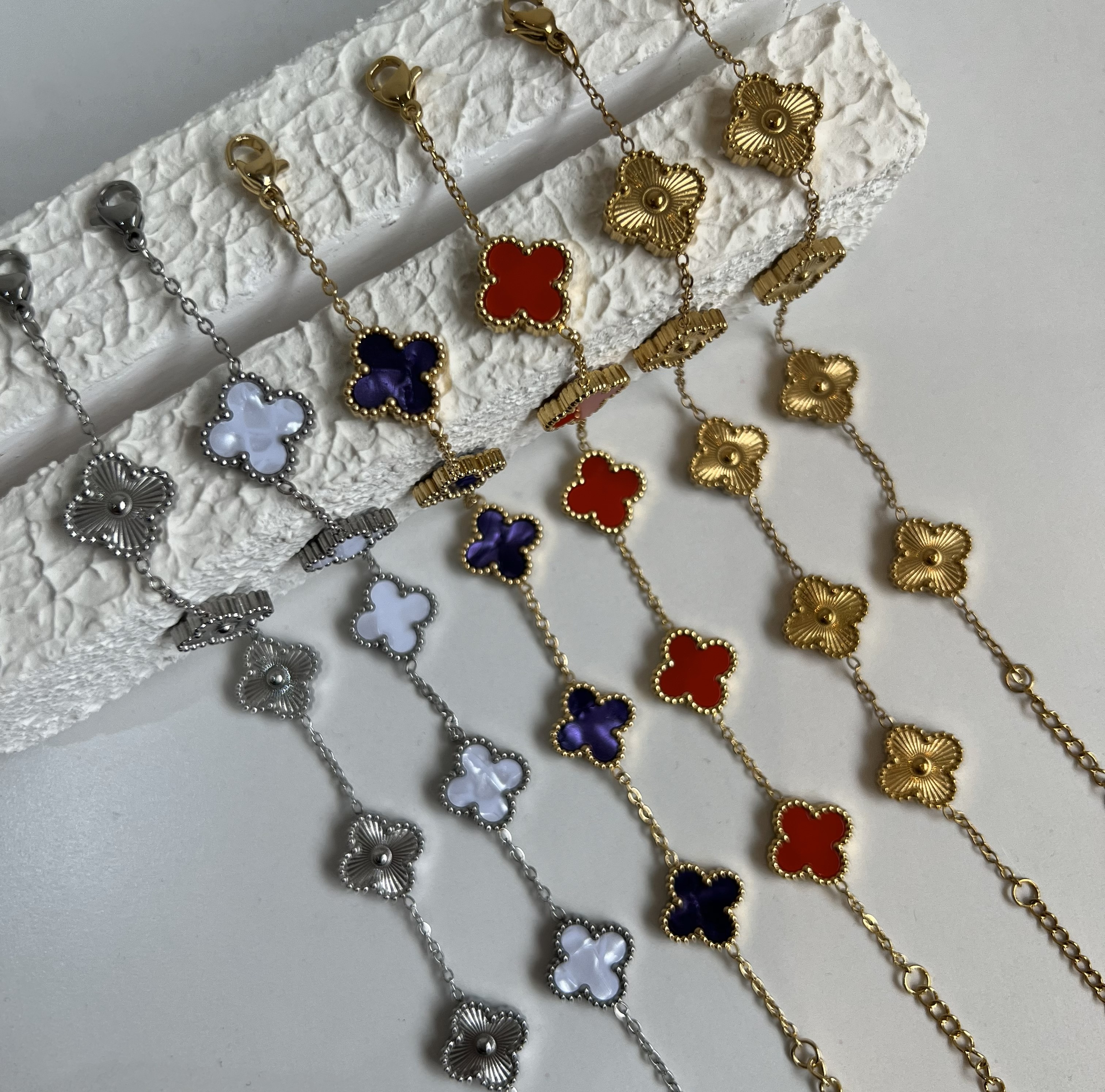 دستبند استیل برند ونکلیف